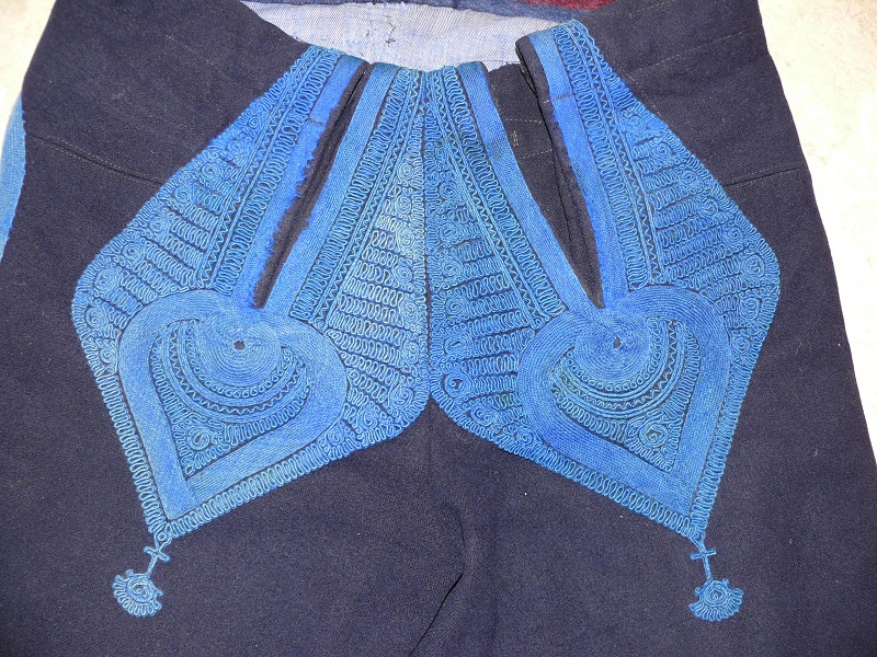 053